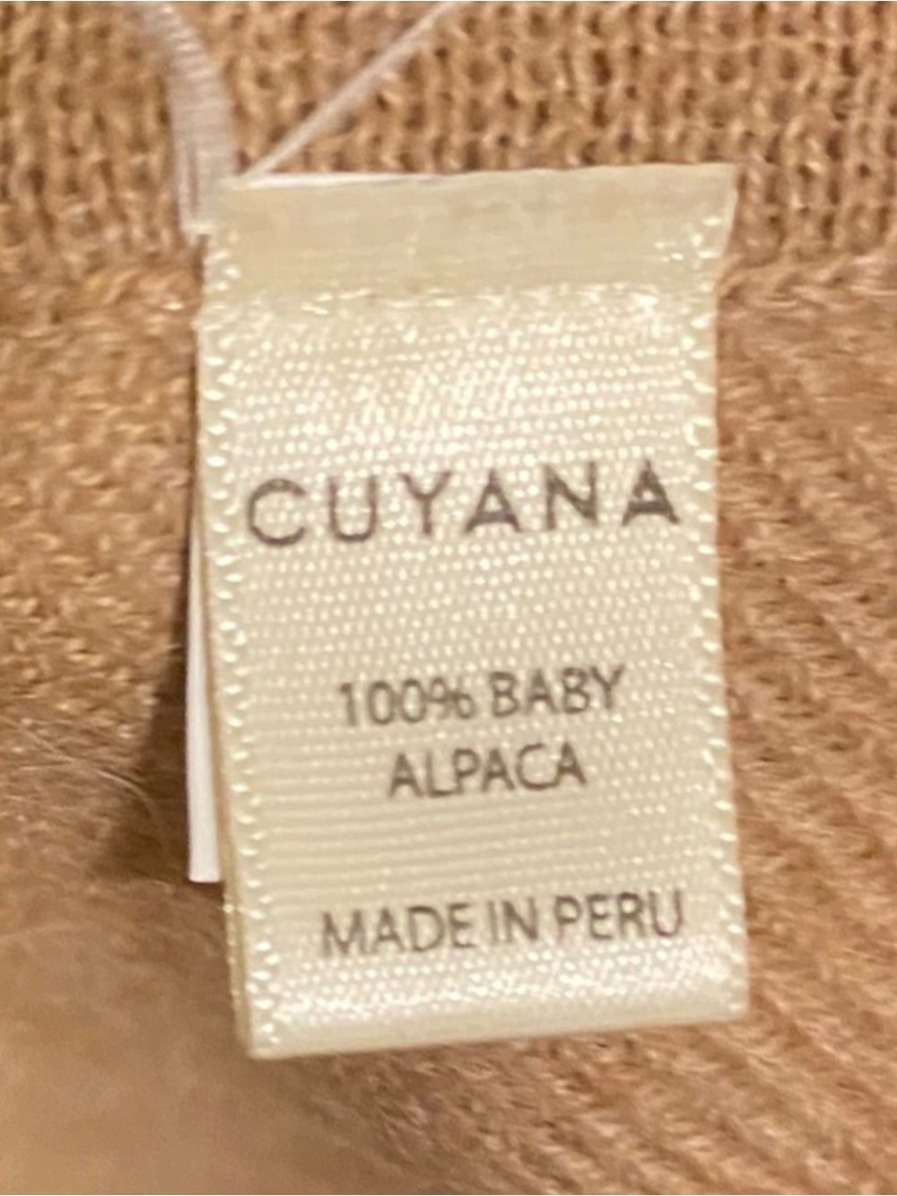 Cuyana 100% Baby Alpaca Pocho Cape Wrap Scarf, Size OS - Picture 5 of 6